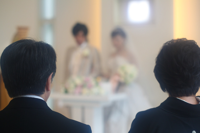 結婚式で新郎父の挨拶やスピーチに使える言葉の例文や手紙 メールに使える文例 挨拶やスピーチに使える季語 時候の言葉の例文 や手紙 メール 季節に使えるptaの文例